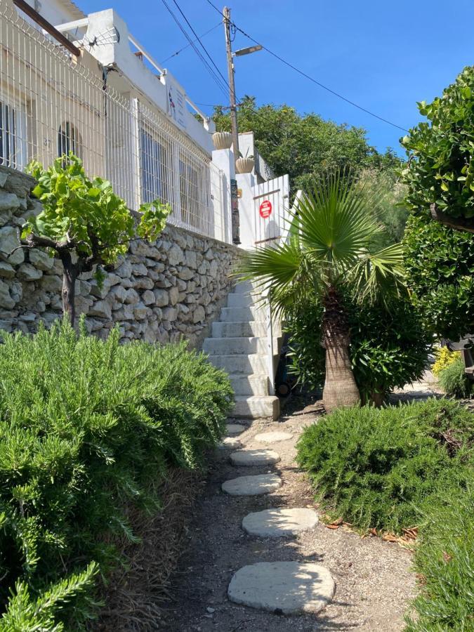 Au Coeur Du Parc National Du Massif Des Calanques, La Flibuste Des Goudes, Maison 2 Chambres, Climatisee, Jardins, Solarium, Proche Plage, Large Vue Mer Марсель Экстерьер фото